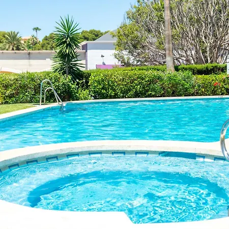 Modern 3 Bdrm With Sea Views & Pool Newly Renovated Appartamento *