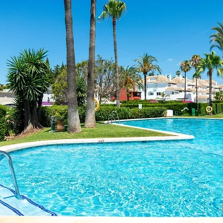 Appartamento Modern 3 Bdrm With Sea Views & Pool Newly Renovated *
