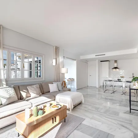 Modern 3 Bdrm With Sea Views & Pool Newly Renovated Appartamento Marbella