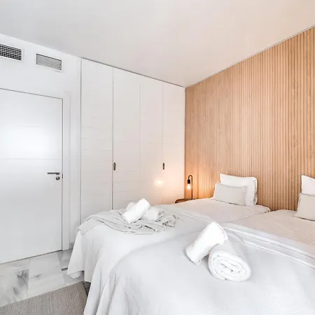 Appartamento Modern 3 Bdrm With Sea Views & Pool Newly Renovated Marbella
