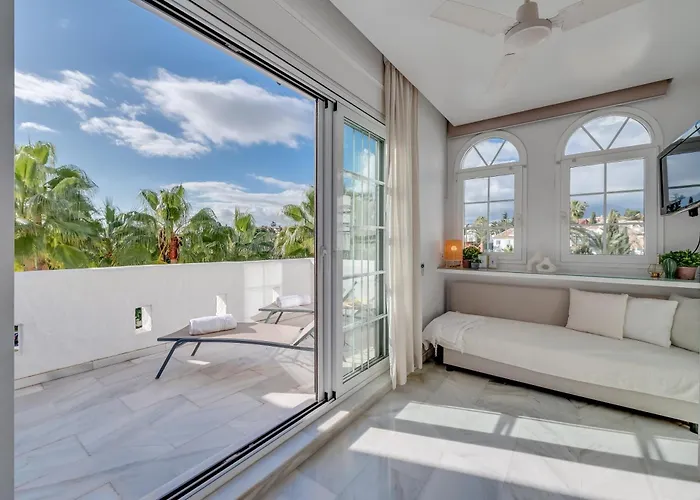 Modern 3 Bdrm With Sea Views & Pool Newly Renovated Marbella